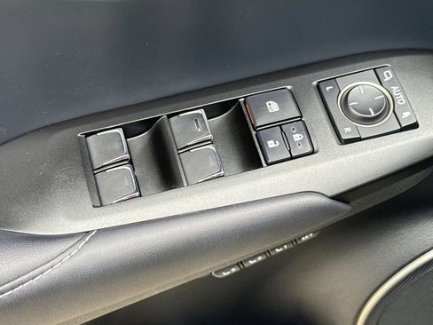 Used 2019 Lexus NX 300h AWD w/ Premium Package image 12