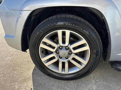 Used 2012 Toyota 4Runner Limited image 7