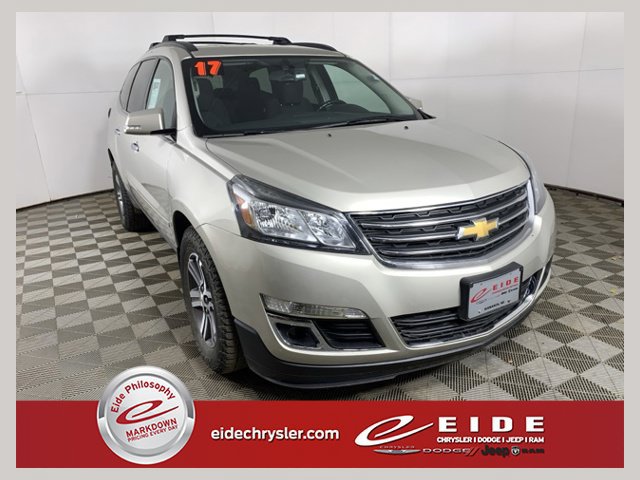 Used 2017 Chevrolet Traverse LT AWD/4WD image 1