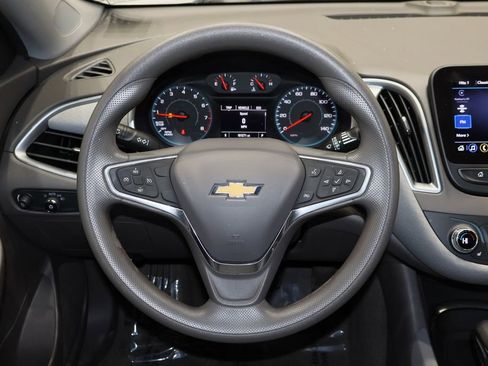 Used 2022 Chevrolet Malibu LT image 6