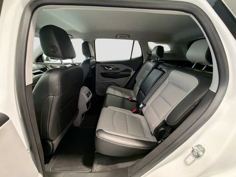 Certified 2022 GMC Terrain SLT w/ LPO, Roadside Safety Package AWD/4WD image 22