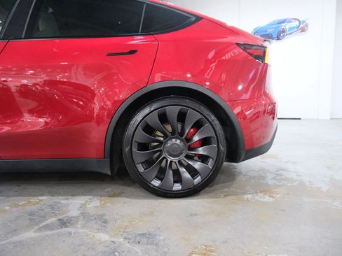 Used 2021 Tesla Model Y Performance image 7