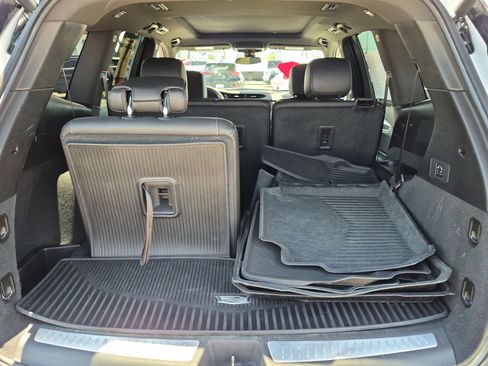 Certified 2024 Cadillac XT6 Luxury w/ LPO, Floor Liner Package AWD/4WD image 24