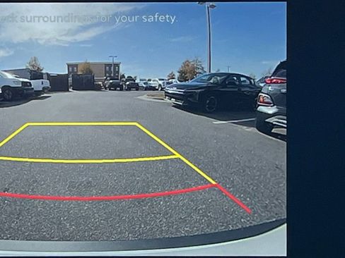 New 2025 Kia K4 LXS image 21