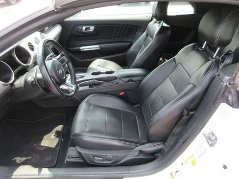 Used 2019 Ford Mustang GT Premium w/ Black Accent Package RWD image 19