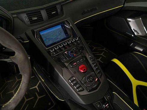 Used 2017 Lamborghini Aventador LP 750-4 Superveloce image 19