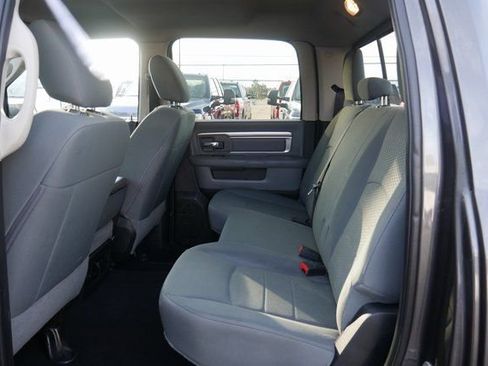 Used 2018 RAM 3500 SLT w/ Luxury Group AWD/4WD image 24