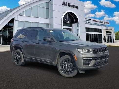 New 2026 Jeep Grand Cherokee Limited AWD/4WD image 1