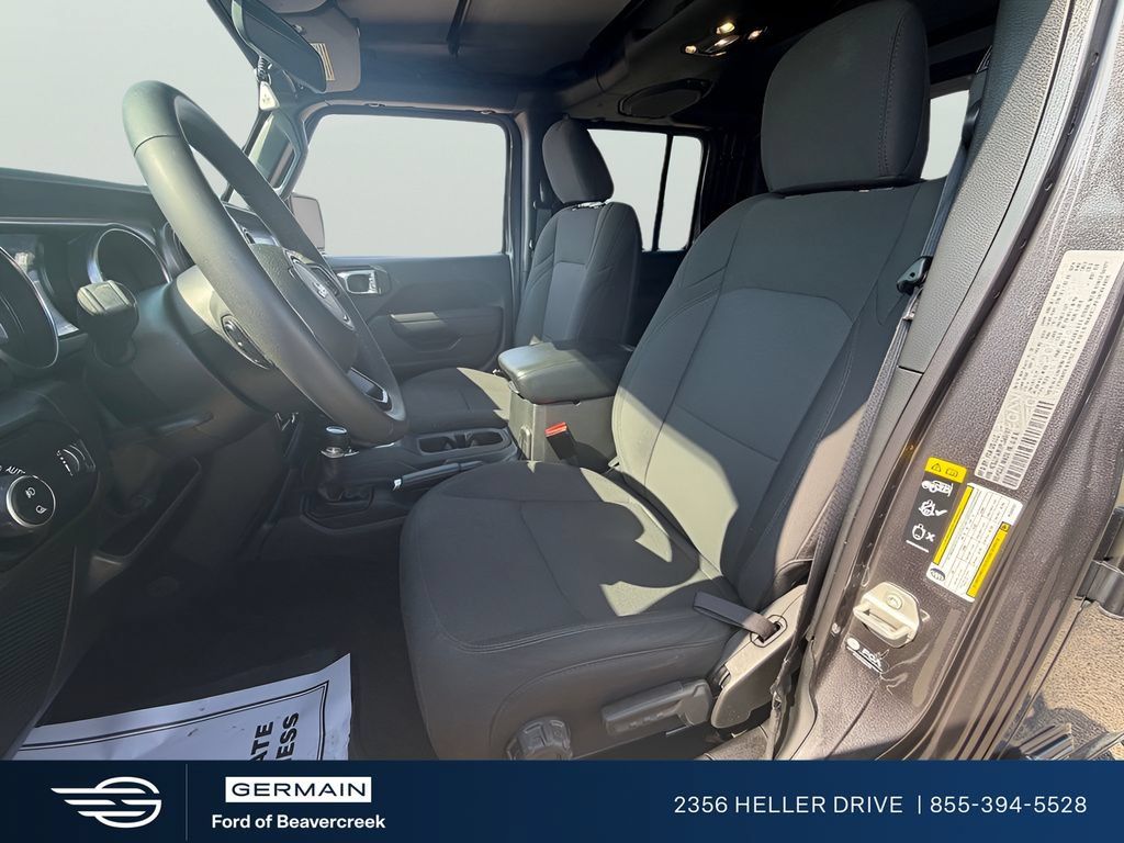 Used 2023 Jeep Gladiator Sport AWD/4WD image 11