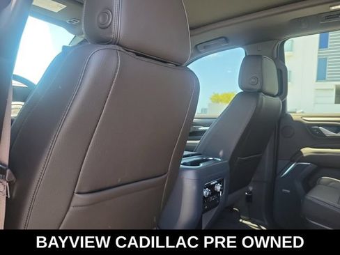 Used 2022 GMC Yukon XL Denali AWD/4WD image 19
