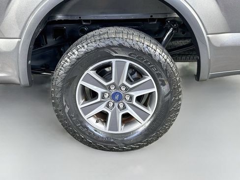 Used 2017 Ford F150 XLT w/ Equipment Group 302A Luxury AWD/4WD image 33