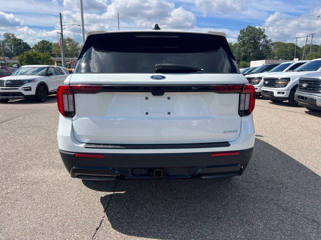 Certified 2025 Ford Explorer ST-Line AWD/4WD image 5