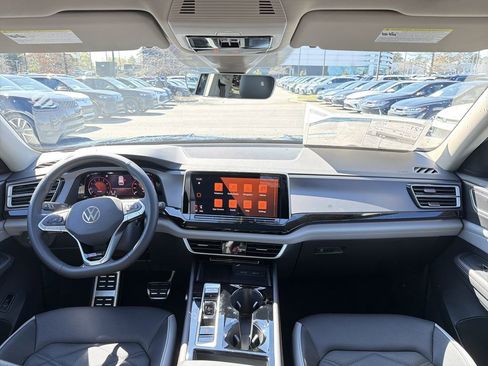 New 2026 Volkswagen Atlas Peak Edition AWD/4WD image 24