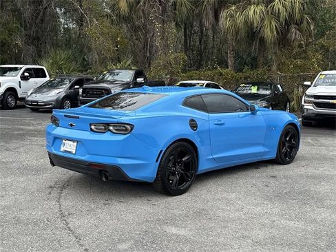 Used 2022 Chevrolet Camaro LT w/ RS Package image 9