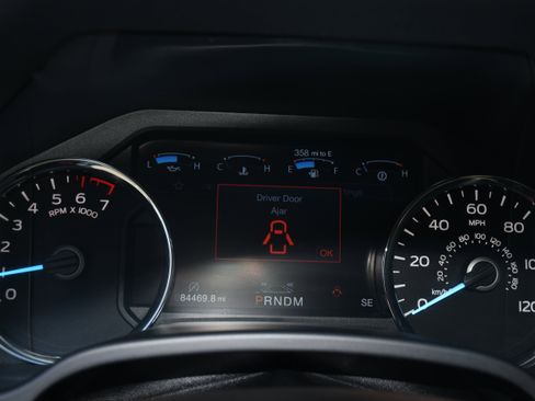 Used 2019 Ford F150 Lariat w/ Equipment Group 502A Luxury image 15