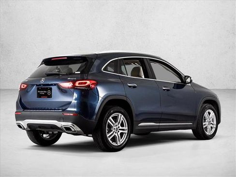 Used 2022 Mercedes-Benz GLA 250 4MATIC image 5