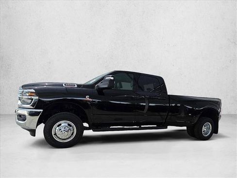 New 2026 RAM 3500 Tradesman AWD/4WD image 4