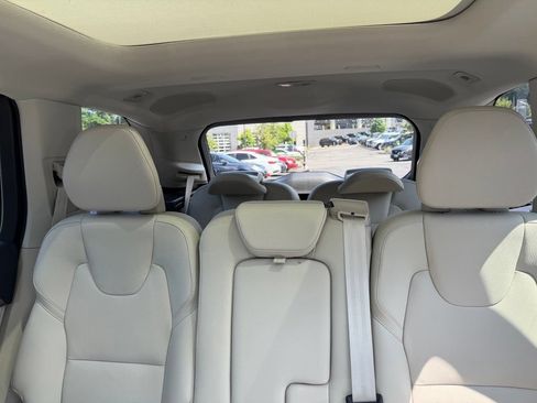 Certified 2024 Volvo XC90 B5 Plus w/ Protection Package Premier AWD/4WD image 6