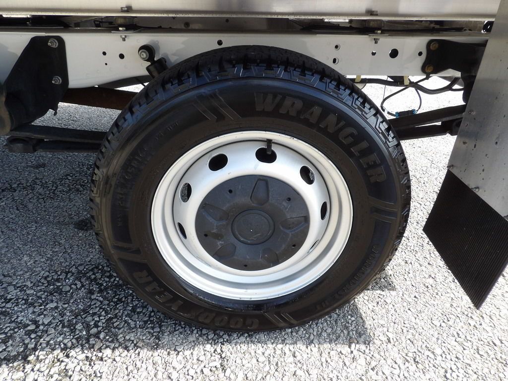 Used 2019 Ford Transit 250 138 RWD image 37