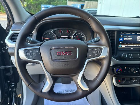Used 2023 GMC Acadia SLT FWD image 26