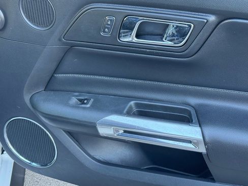 Used 2016 Ford Mustang Premium image 26