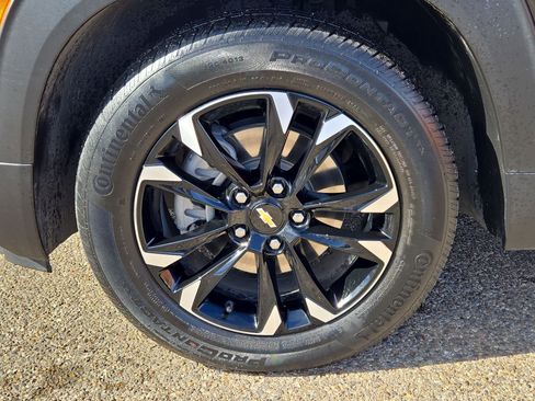 Used 2023 Chevrolet TrailBlazer LT w/ Convenience Package image 11