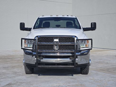 Used 2017 RAM 3500 Tradesman w/ Chrome Appearance Group image 2