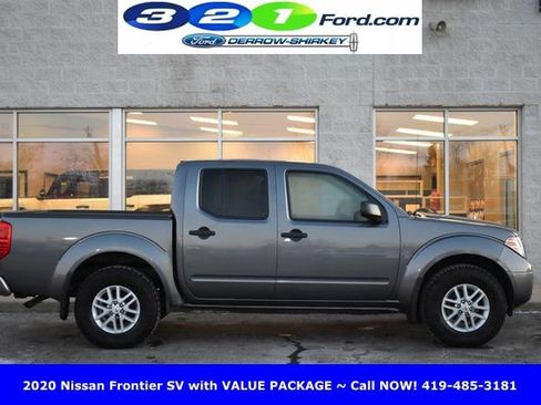 Used 2020 Nissan Frontier SV image 3