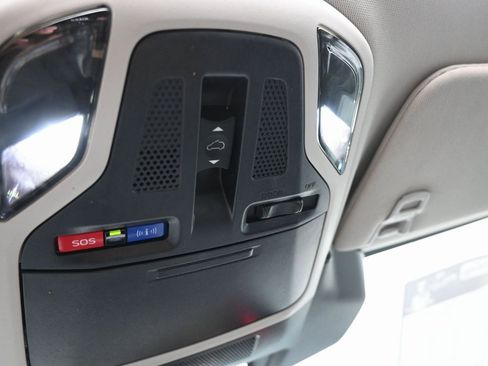 Used 2024 Subaru Legacy Limited image 19