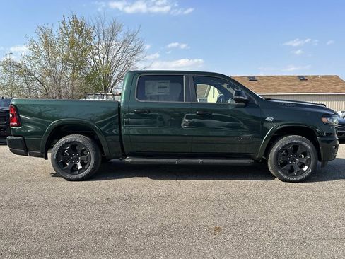 New 2026 RAM 1500 4x4 Crew Cab image 2