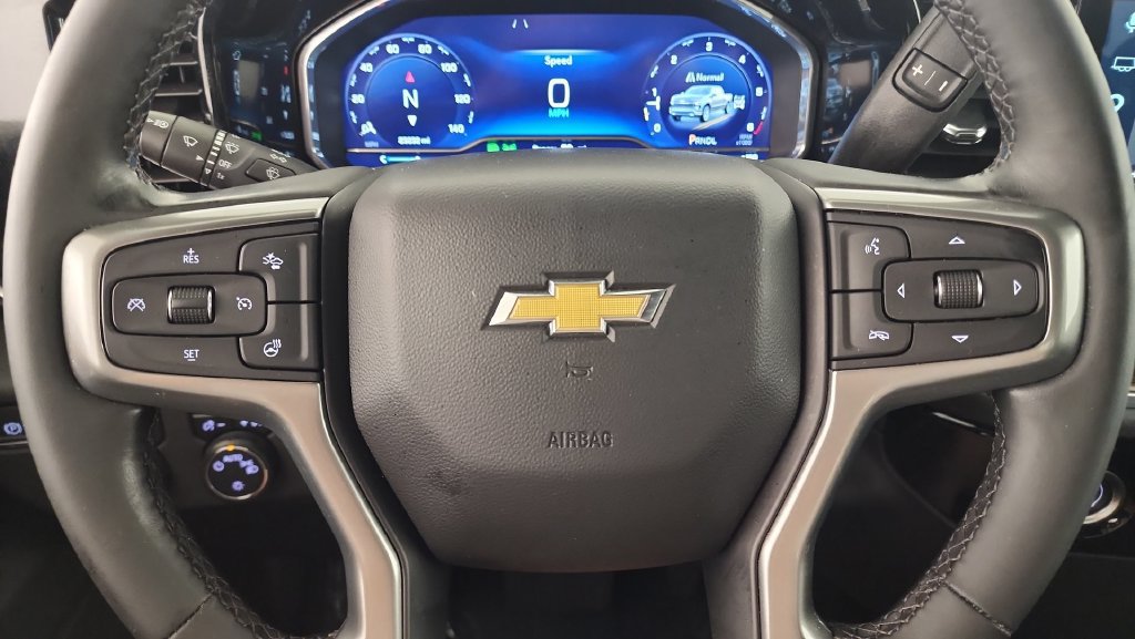 Used 2023 Chevrolet Silverado 1500 LT AWD/4WD image 12