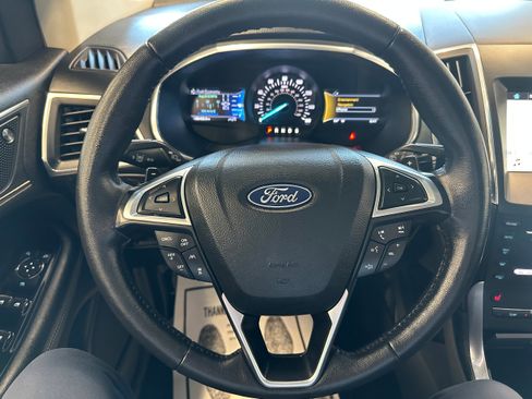 Used 2019 Ford Edge Titanium w/ Cold Weather Package image 23