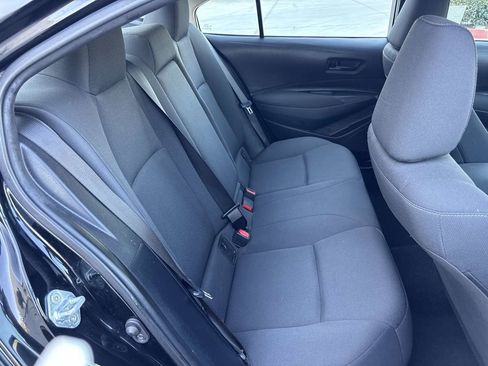 Used 2023 Toyota Corolla LE FWD image 15