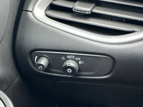 Used 2024 Chevrolet Malibu LT image 26