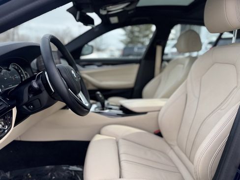 Used 2019 BMW 540i xDrive image 16