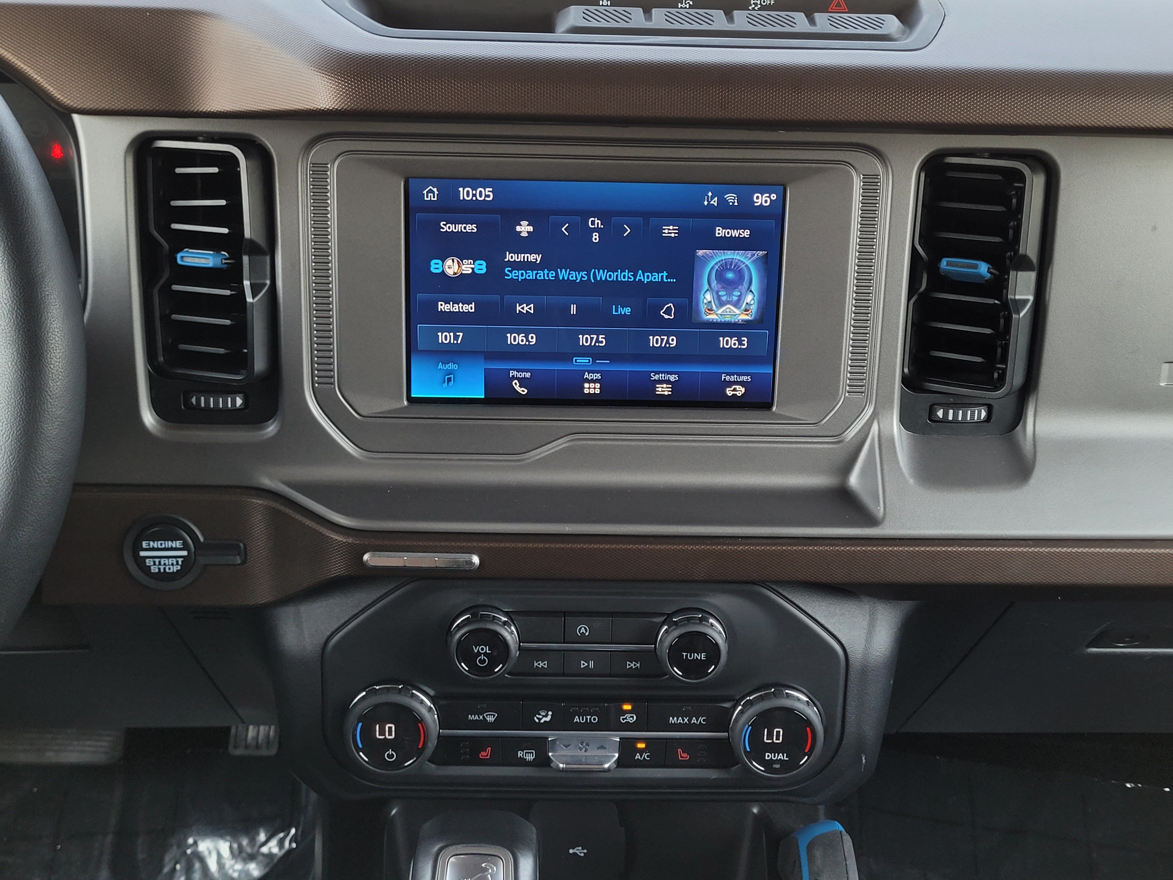 Used 2023 Ford Bronco Outer Banks AWD/4WD image 15