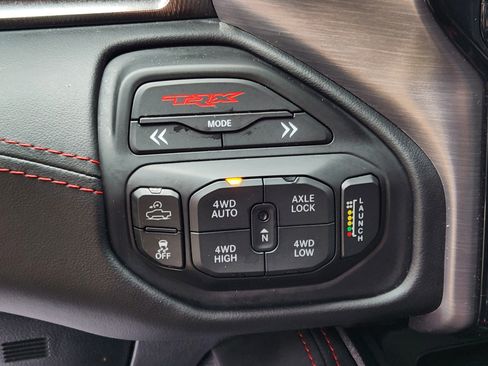 Used 2021 RAM 1500 TRX w/ TRX Lanuch Edition image 21
