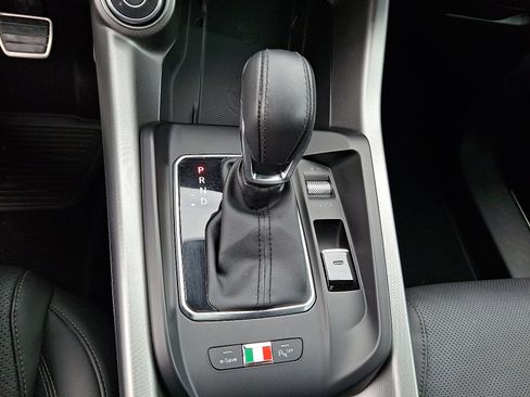 Used 2024 Alfa Romeo Tonale Veloce image 15