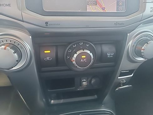 Used 2014 Toyota 4Runner SR5 RWD image 23