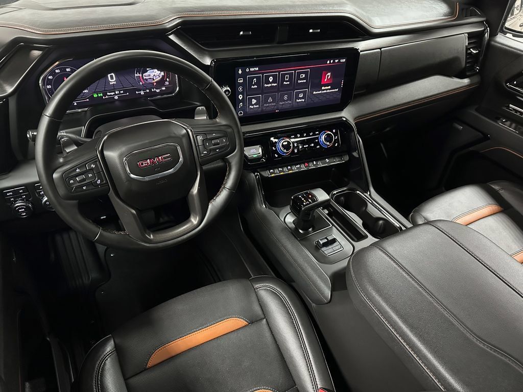 Used 2025 GMC Sierra 1500 AT4 w/ AT4 Premium Package AWD/4WD image 13