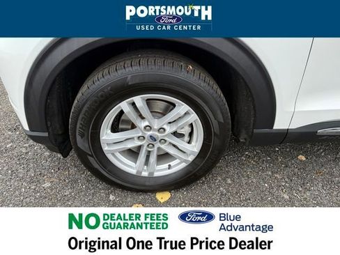 Used 2023 Ford Explorer XLT w/ Equipment Group 202A image 31