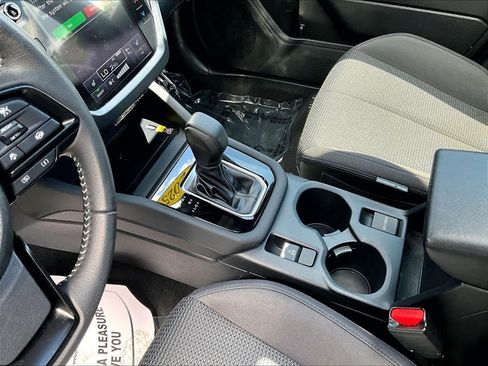 Used 2025 Subaru Forester Premium AWD/4WD image 14