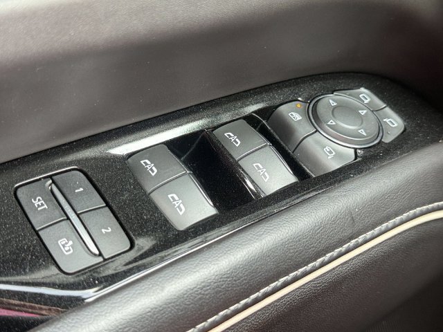 Used 2021 Cadillac Escalade Sport Platinum w/ LPO, ONYX Package AWD/4WD image 22