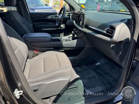 Used 2025 Chevrolet Traverse LT AWD/4WD image 30