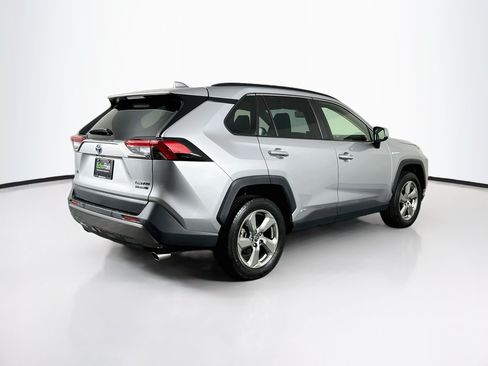 Used 2019 Toyota RAV4 Limited AWD/4WD image 9