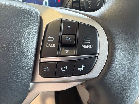 Used 2025 Ford Explorer Active w/ Active Comfort Package AWD/4WD image 12