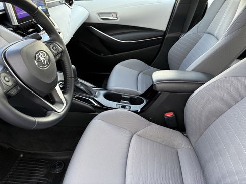 Used 2025 Toyota Corolla SE w/ SE Premium Package AWD/4WD image 11
