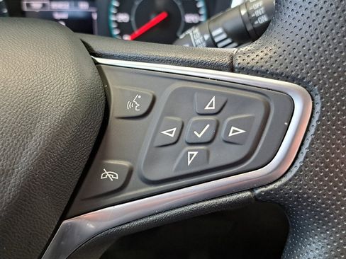 Used 2022 Chevrolet Equinox LS image 12