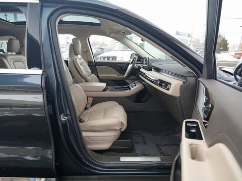 Used 2023 Lincoln Aviator Reserve w/ Equipment Group 201A image 33