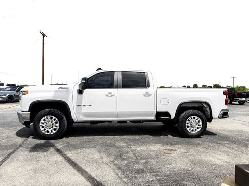 Used 2023 Chevrolet Silverado 2500 LT image 8